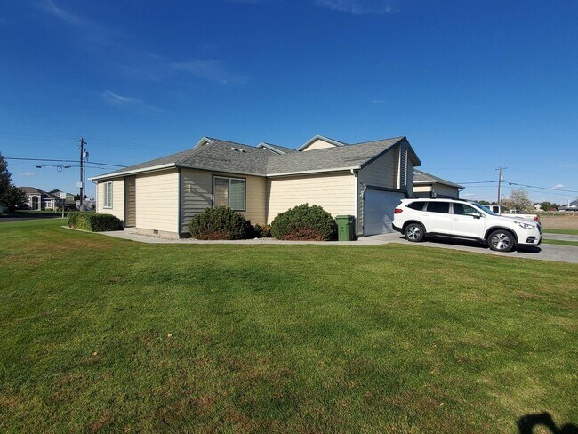 9506 Goodrich Rd SE in Moses Lake, WA - Building Photo - Building Photo