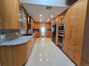 11349 Baird Ave in Los Angeles, CA - Building Photo - Building Photo