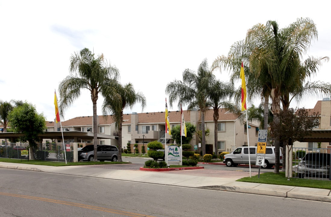 Park Towne Apartments in Perris, CA - Building Photo