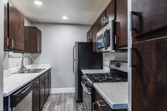 Napoli Apartments in Las Vegas, NV - Building Photo - Interior Photo