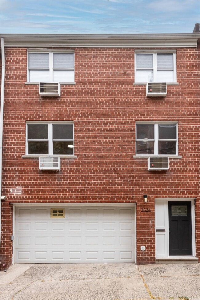 property at 3524 Cambridge Ave
