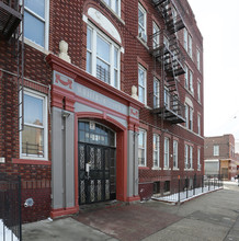 Winthrop Court in Brooklyn, NY - Building Photo - Building Photo