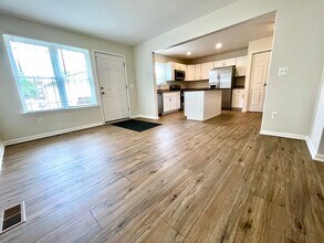 1400 Helen St in Detroit, MI - Building Photo - Building Photo