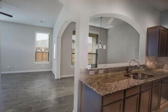 125 Lakeview Ct in Kyle, TX - Building Photo - Building Photo