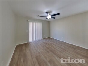 5306 E Silverbell Rd in Queen Creek, AZ - Building Photo - Building Photo