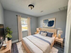 120 S Price St in Lake Worth Beach, FL - Foto de edificio - Building Photo