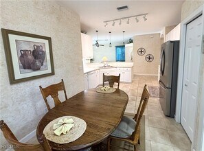 14255 Reflection Lakes Dr in Ft. Myers, FL - Foto de edificio - Building Photo