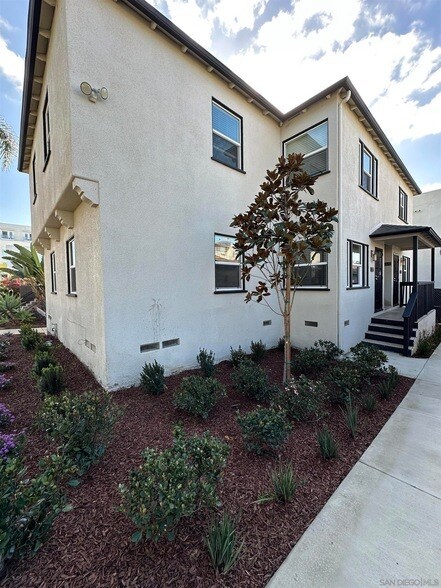property at 4372 Alabama St