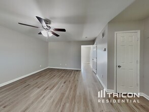 3112 Stephen Oaks Way in Greensboro, NC - Building Photo - Building Photo