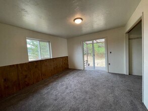1853 Park St in Arcata, CA - Building Photo - Building Photo