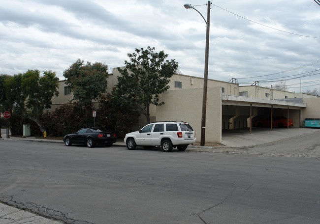 1700 Ventura Blvd in Camarillo, CA - Building Photo - Building Photo