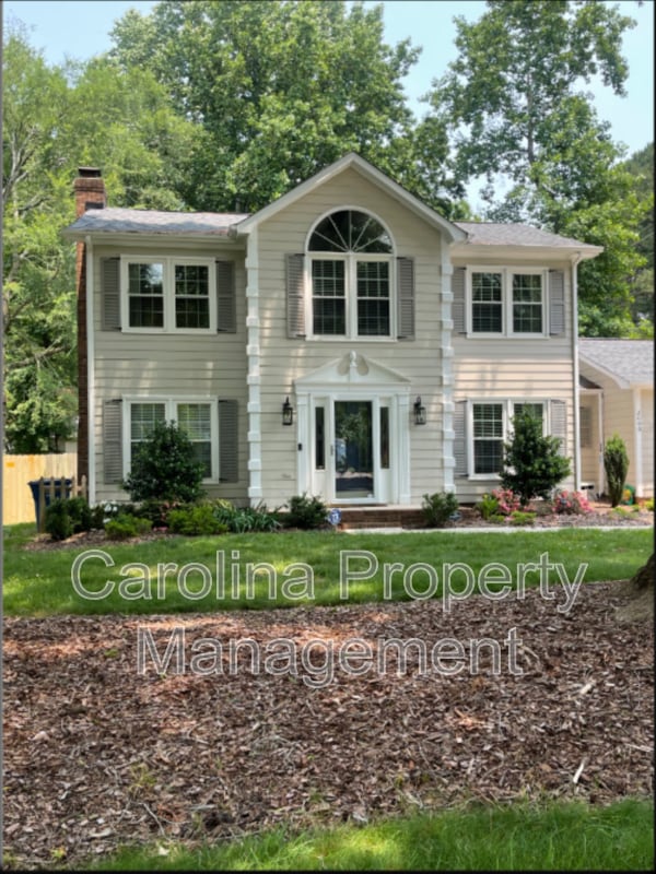 property at 2000 Mill House Ln