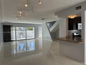 7400 Gary Ave in Miami Beach, FL - Building Photo - Building Photo