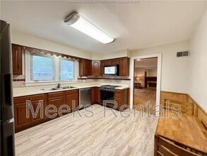 3013 Ridgeview Dr in Charleston, WV - Building Photo - Building Photo