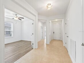 4976 NW 35th Ln Rd in Ocala, FL - Foto de edificio - Building Photo