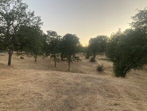 20208 Lago St in Redding, CA - Building Photo - Building Photo