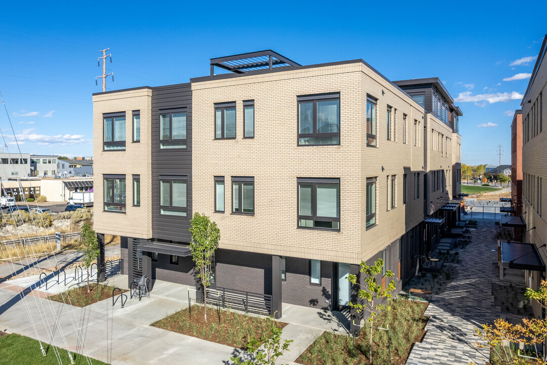 30PRL Apartments in Boulder, CO - Building Photo