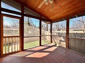 1909 Morrow St-Unit -B in Austin, TX - Building Photo - Building Photo