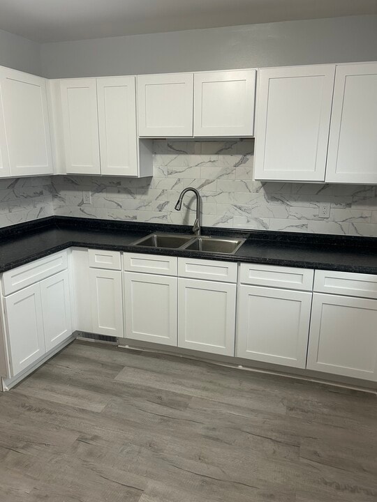 126 Woodruff Ave, Unit 2 in Syracuse, NY - Building Photo