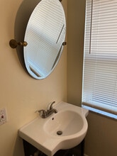 Baywalk Apartments in St. Petersburg, FL - Building Photo - Building Photo