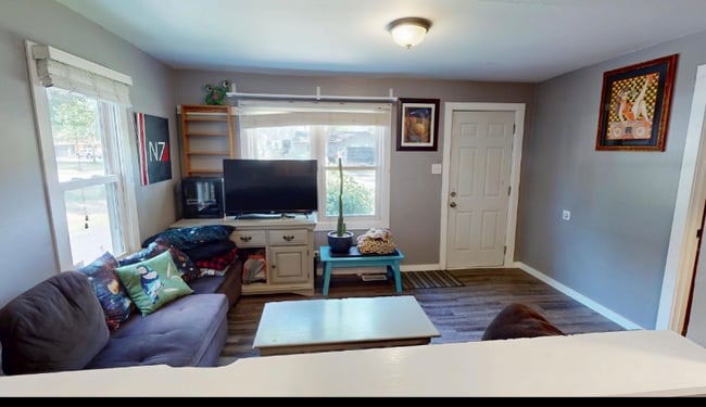 130 Syril Dr in Geneva, IL - Building Photo - Building Photo