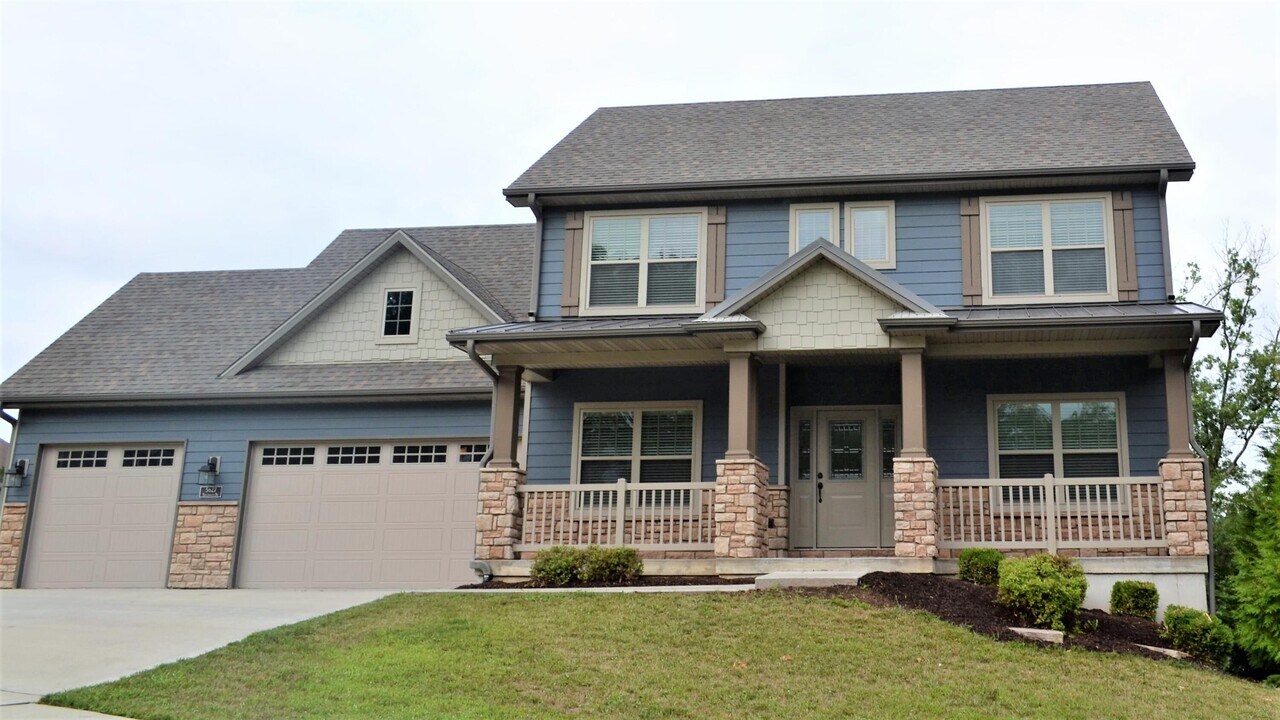 5627 Spicewood Dr in Columbia, MO - Building Photo