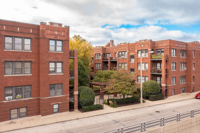 629-647 Garfield St in Oak Park, IL - Building Photo - Primary Photo