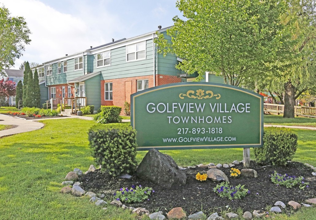 Golfview Village in Rantoul, IL - Foto de edificio