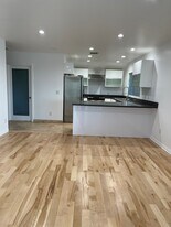 1146 N Clark St in West Hollywood, CA - Building Photo
