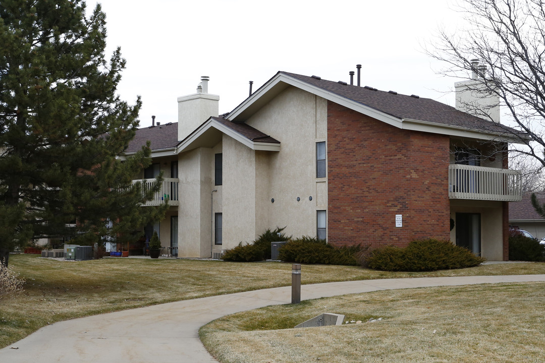 Village Pines Condominiums in Boulder, CO - Building Photo