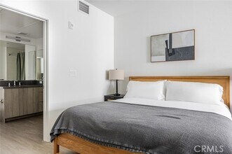 511 S Harbor Blvd-Unit -515 in Los Angeles, CA - Building Photo - Building Photo