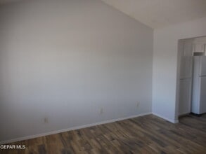2109 Lake Omega St in El Paso, TX - Building Photo - Building Photo