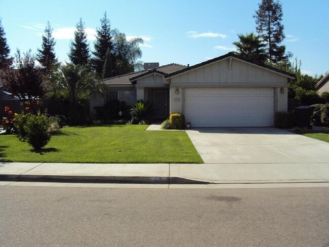 property at 3739 W Elowin Ave