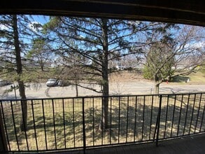 10301 Cedar Lk Rd S in Minnetonka, MN - Building Photo - Building Photo