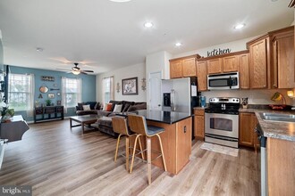 1026 Sithean Way in Glen Burnie, MD - Building Photo - Building Photo