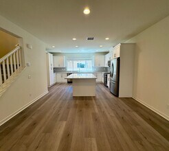 607 Shadowbrook in Lake Forest, CA - Building Photo - Building Photo