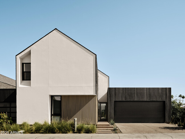 property at 1325 E Pomelo Grove Ln