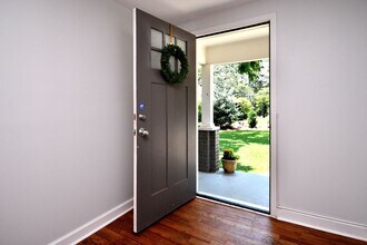 110 Hillandale Rd in Greenville, SC - Building Photo - Building Photo