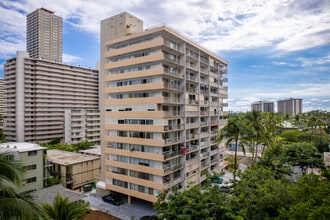 Oahu Surf One in Honolulu, HI - Foto de edificio - Building Photo