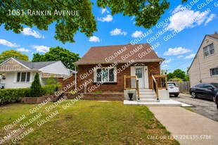 1081 Rankin Ave in Windsor, ON - Building Photo