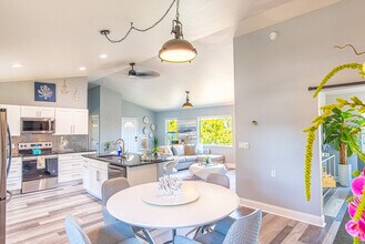 2247 S Waterman Dr in Crystal River, FL - Building Photo - Building Photo