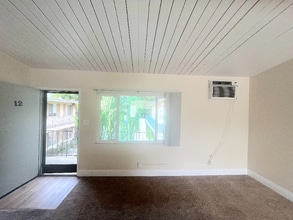 850 S Rosemead Blvd in Pasadena, CA - Building Photo - Building Photo