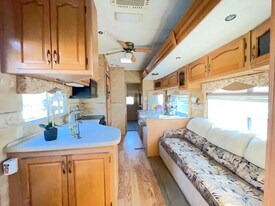 1 San Antonio Rd in Palo Alto, CA - Building Photo