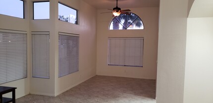 11017 W Crimson Ln in Avondale, AZ - Building Photo - Building Photo