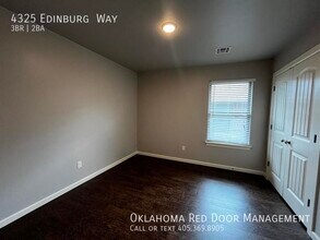 4325 Edinburg Way in Del City, OK - Foto de edificio - Building Photo
