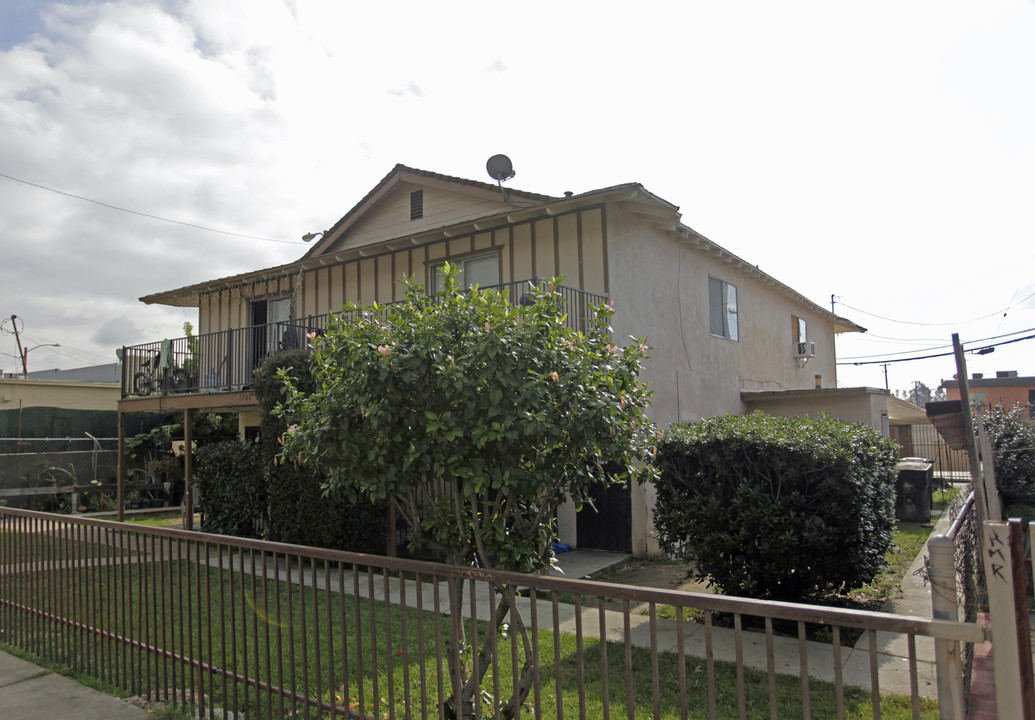 1208 E Sixth St in Ontario, CA - Building Photo