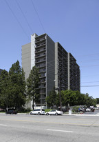 Community Garden Towers East & West in Orange, CA - Foto de edificio - Building Photo