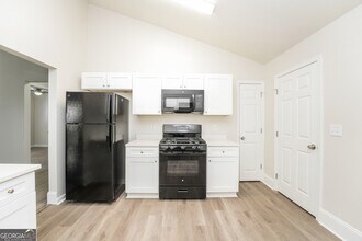 1407 Bridgewater Branch in Stone Mountain, GA - Building Photo - Building Photo