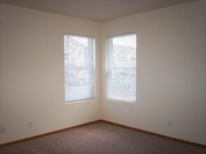 6405 Chapel Hill Blvd in Pasco, WA - Building Photo - Building Photo