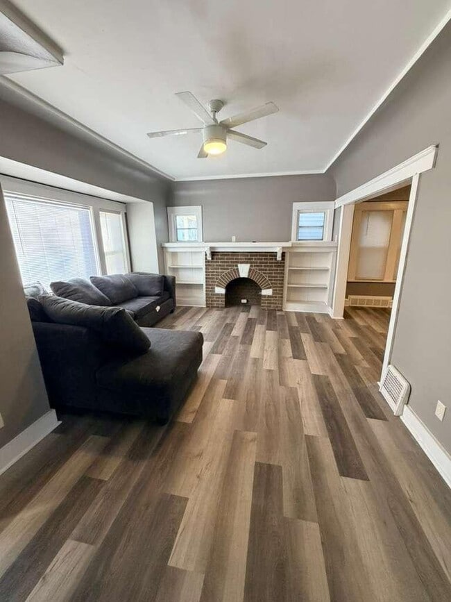 2215 N 15th St in Milwaukee, WI - Building Photo - Building Photo